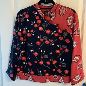 Anne Namba size large blouse out of kimono fabric silk
